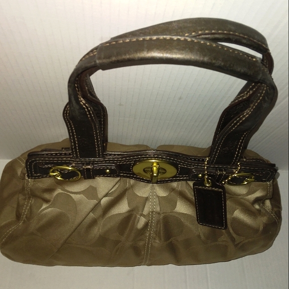 Must See☆Rare☆COACH "Garnet" Large Signature Pleated Sateen Satchel☆2009 - Picture 12 of 16